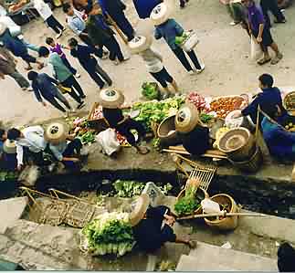 Market stalls here every THREE DAYS.